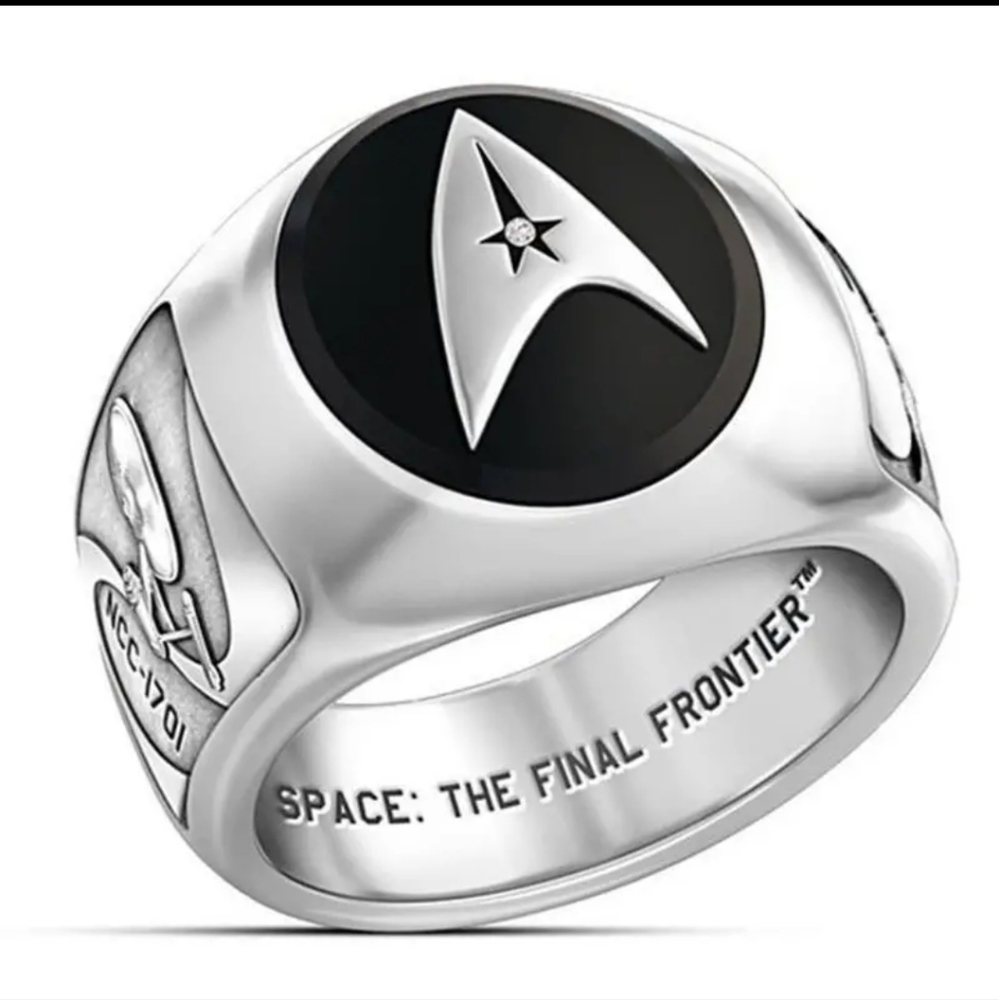 Trendy Star Trek Inspired Federation Insignia Silver Plated Chunky Band Ring
